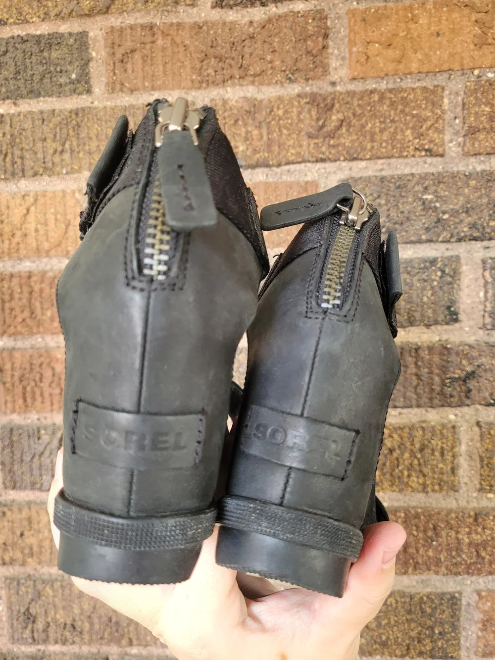 Sorel Joanie II Black Leather Ankle-Strap Wedge Sandals Size 7.5
